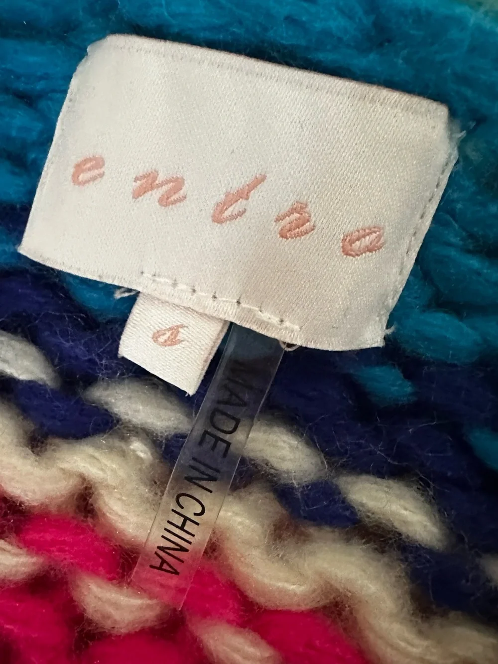 Chunky knit colorful sweater - Picture 8 of 16